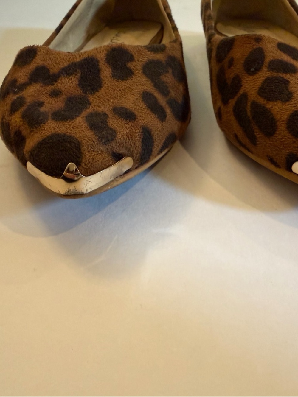 Leopard Print Pointed Toe Flats - Picture 6 of 8